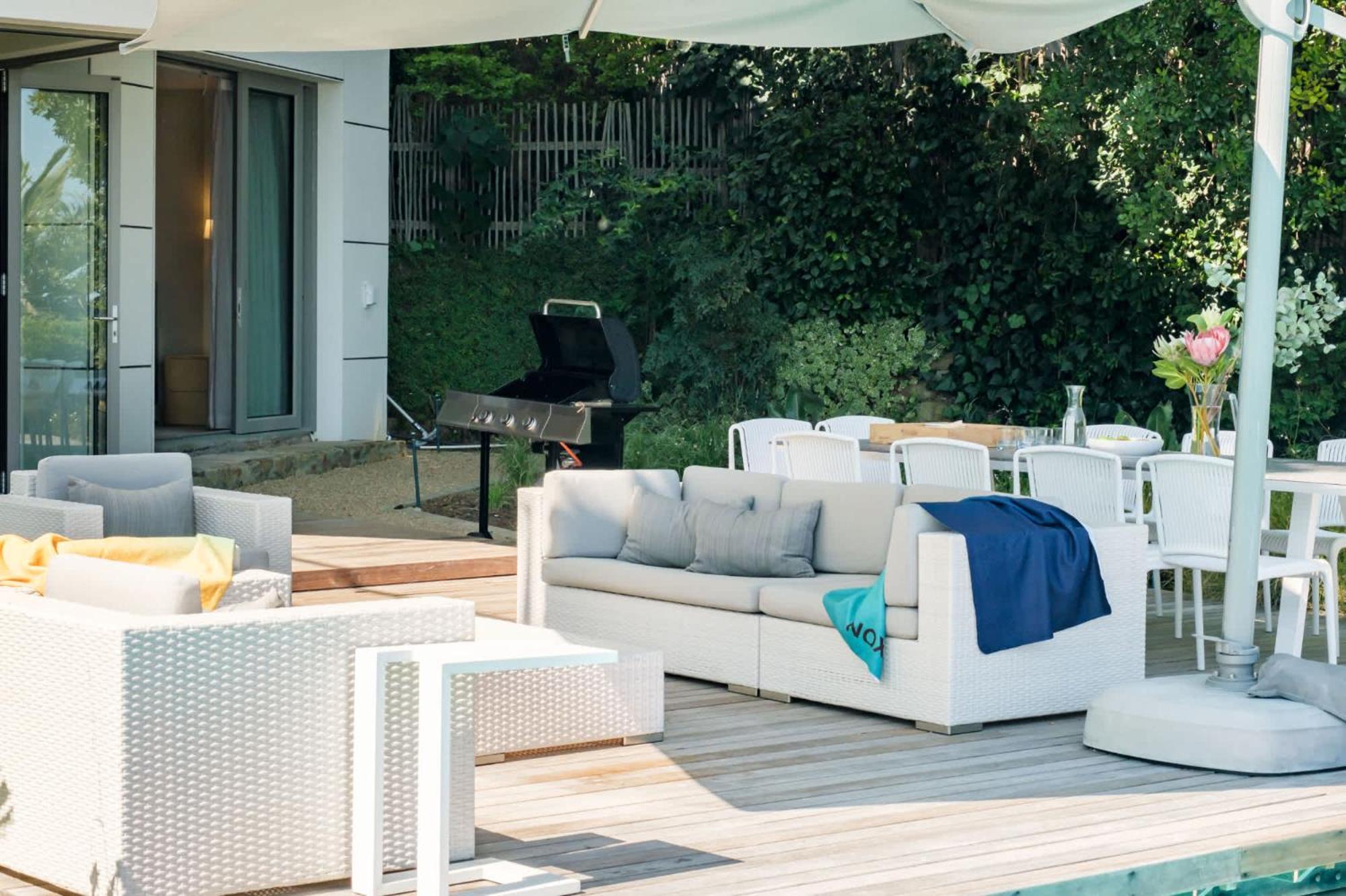Extraordinary Family Retreat At Lobster *
