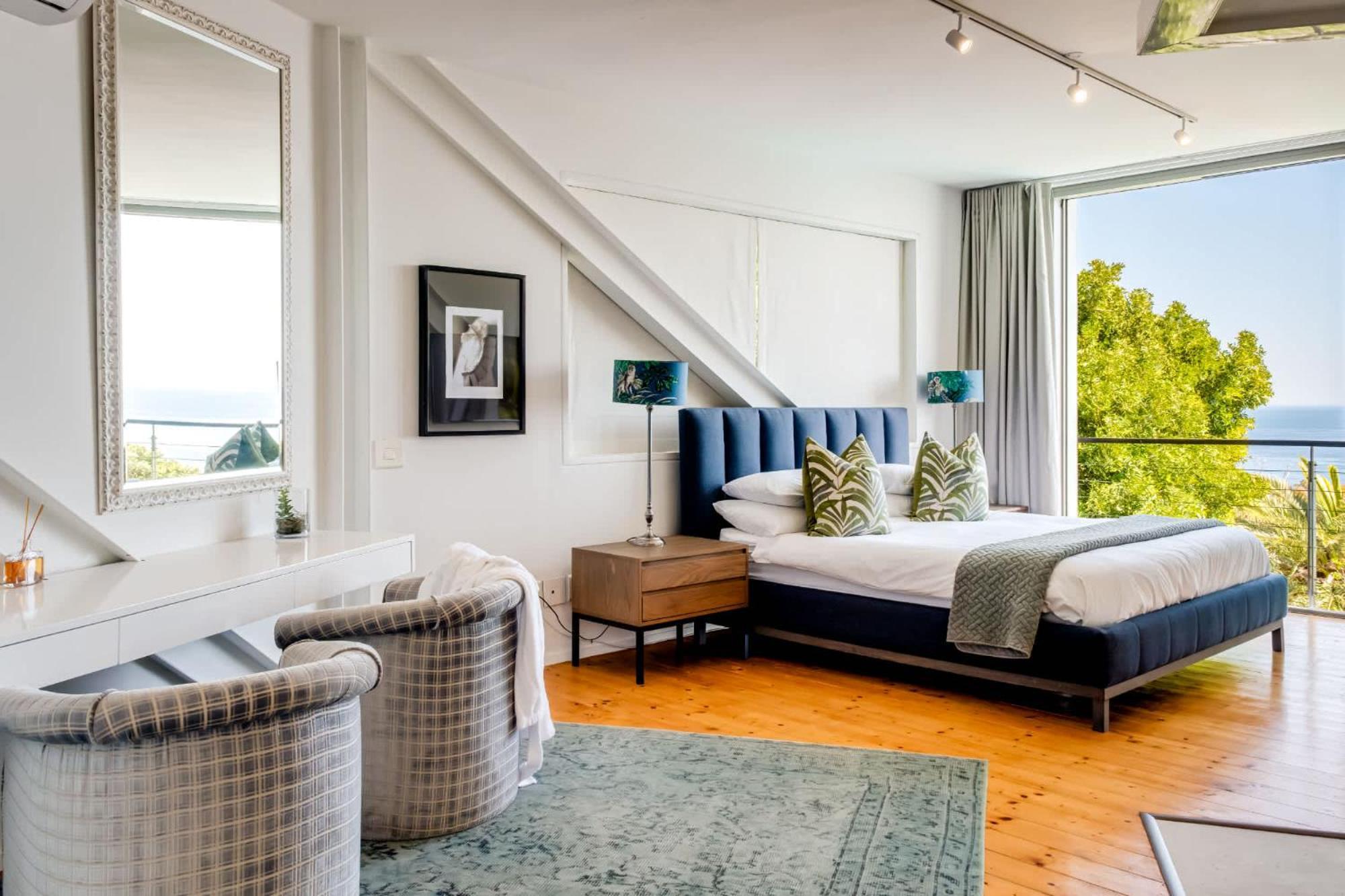 Extraordinary Family Retreat At Lobster
